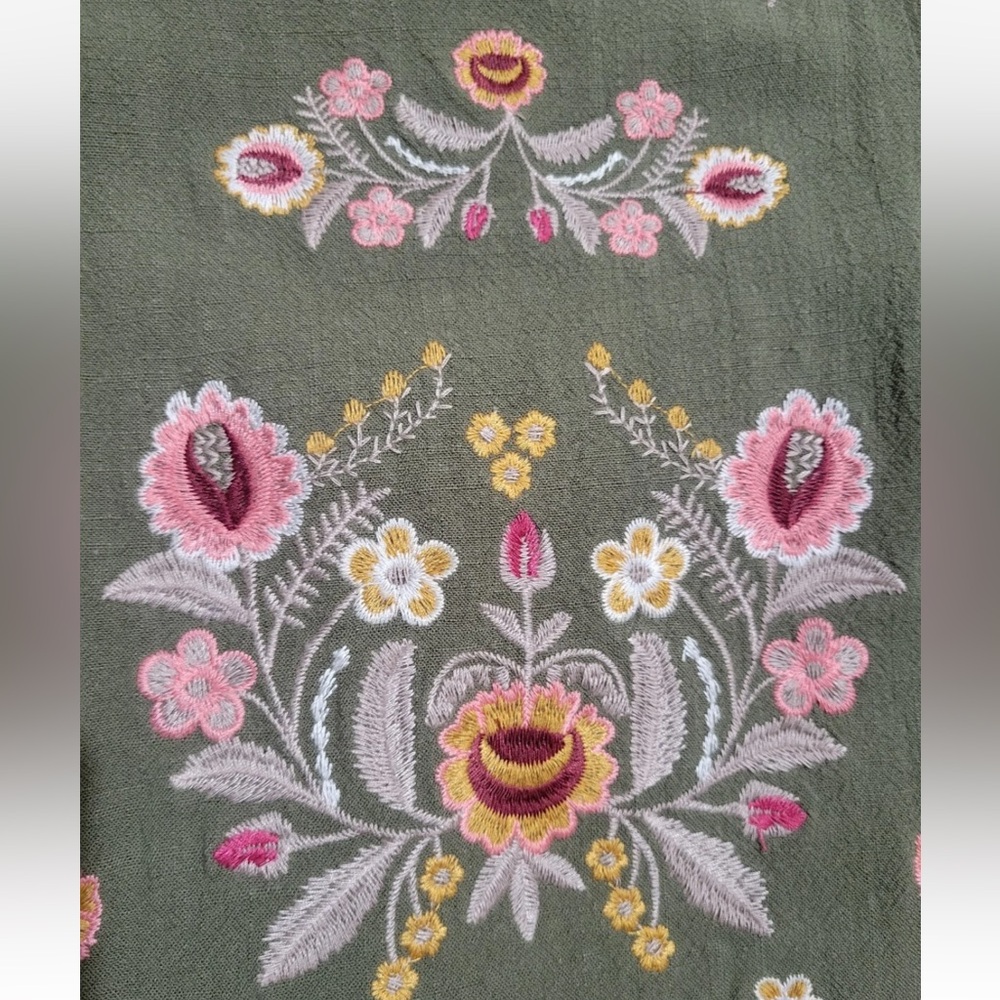 NWT-Entro Embroidered Linen Skirt - Picture 3 of 4
